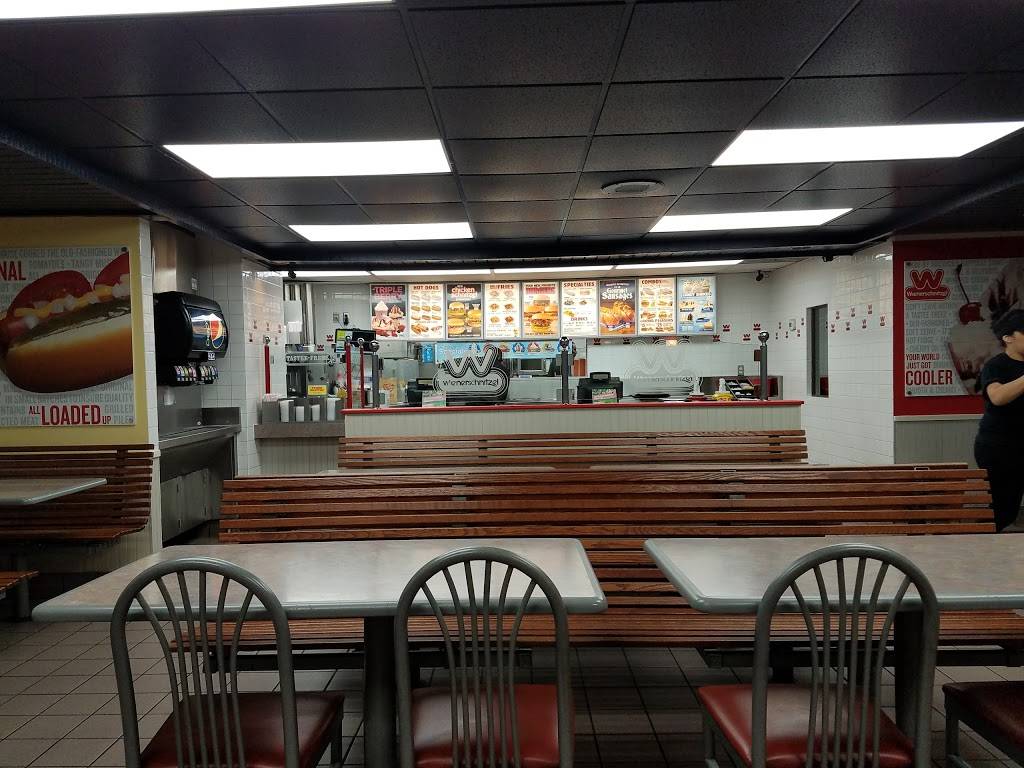 Wienerschnitzel | restaurant | 11901 Central Ave, Chino, CA 91710, USA | 9096289098 OR +1 909-628-9098