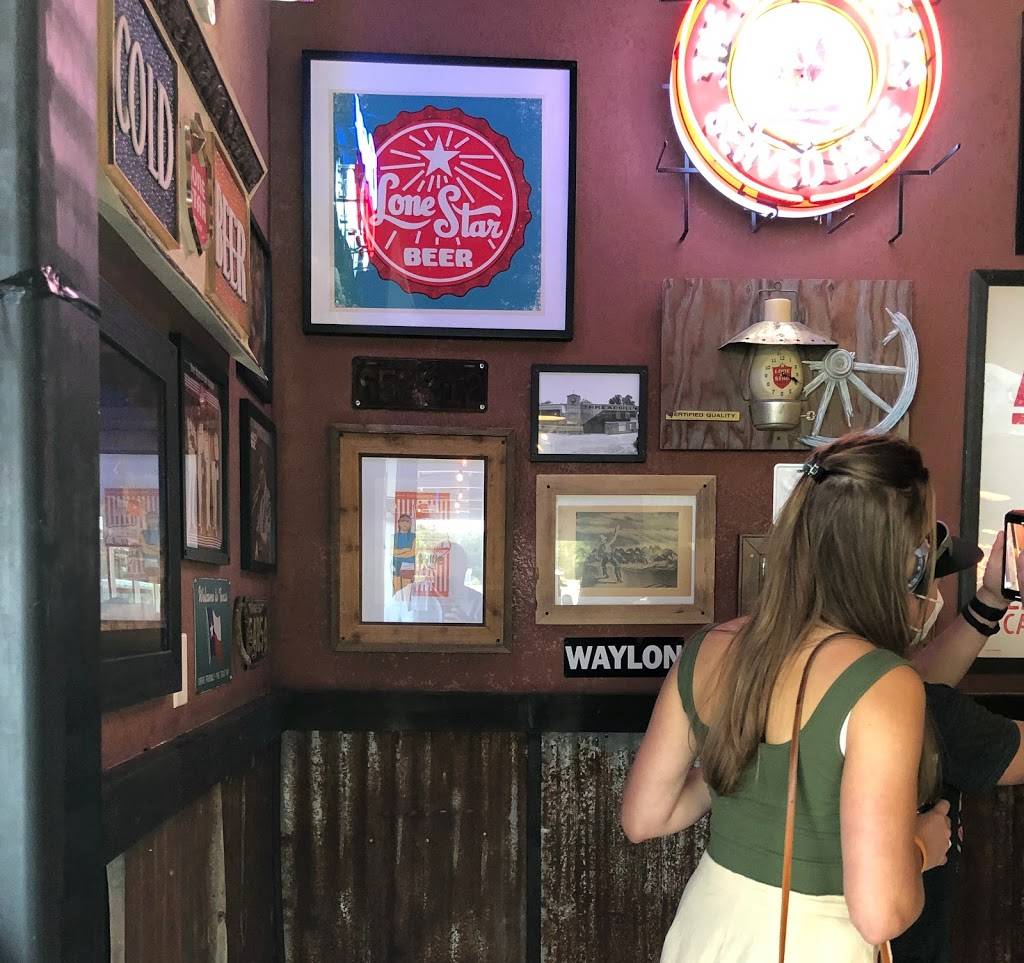 Stiles Switch BBQ | restaurant | 800 W Whitestone Blvd Suite A-1, Cedar Park, TX 78613, USA | 5123053611 OR +1 512-305-3611