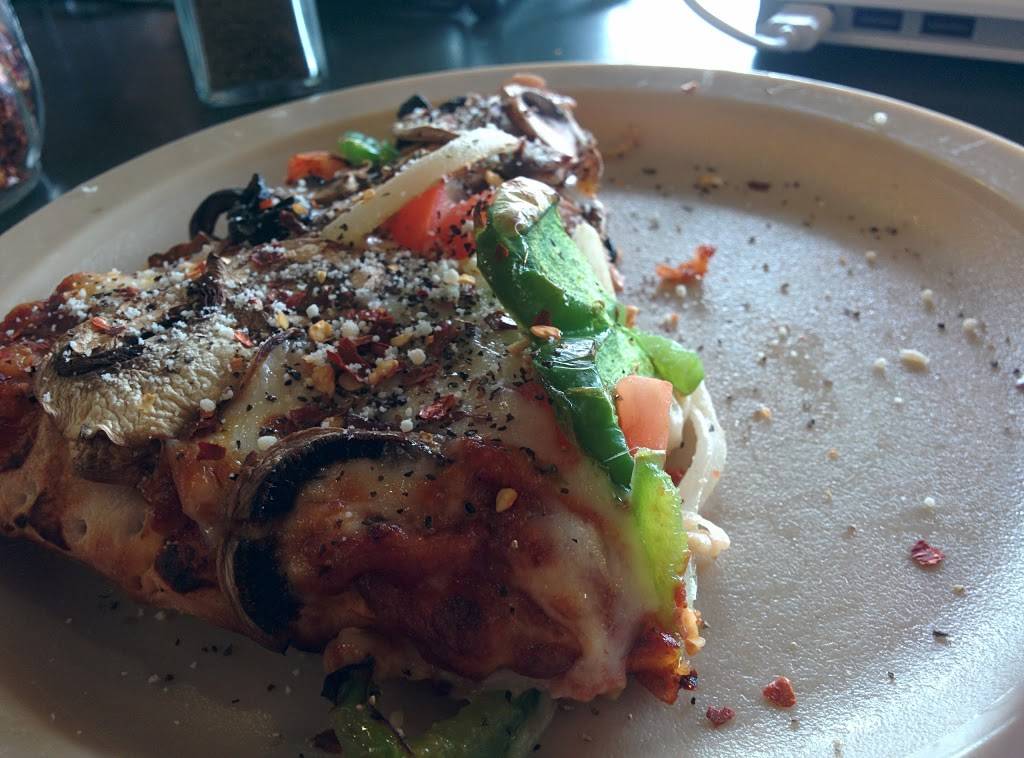 Round Table Pizza | meal delivery | 27472 Portola Pkwy Ste 201, Foothill Ranch, CA 92610, USA | 9497163555 OR +1 949-716-3555