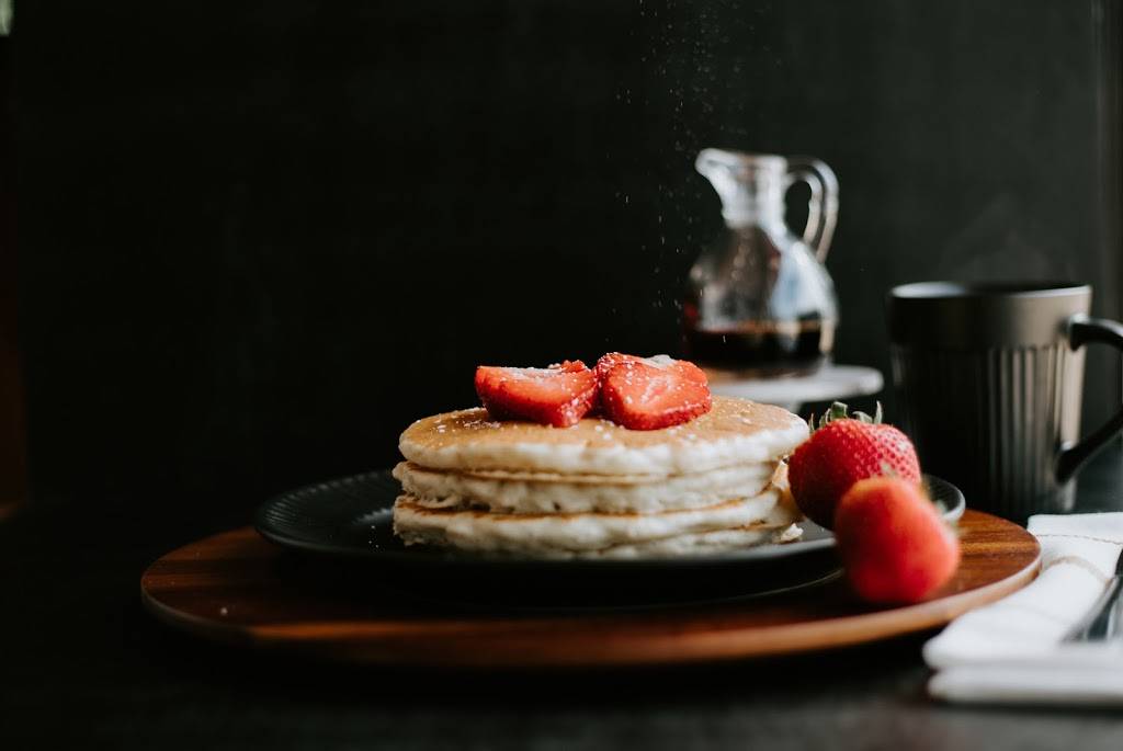 Maple House Cafe | restaurant | 11400 Lincoln Hwy, Mokena, IL 60448, USA | 8154640533 OR +1 815-464-0533