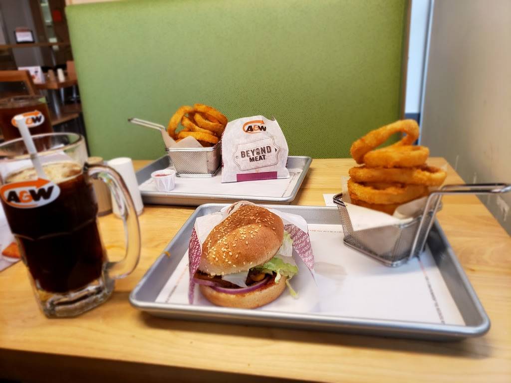 A&W Canada | restaurant | 665 Markham Rd, Scarborough, ON M1H 2A4, Canada | 6476280532 OR +1 647-628-0532