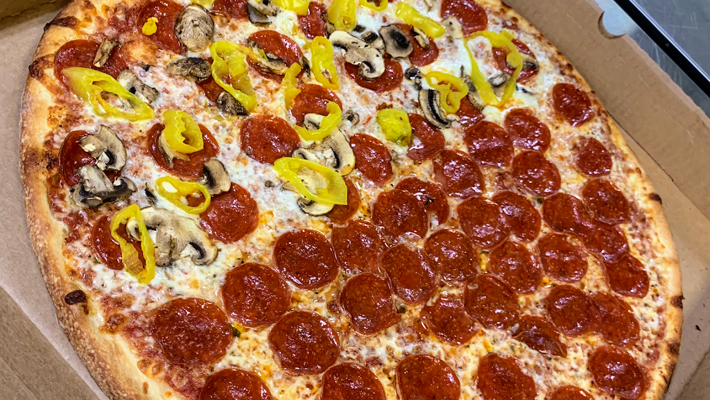 Fat Daddios Pizza | restaurant | 2730 Stickney Point Rd, Sarasota, FL 34231, USA | 9413041200 OR +1 941-304-1200