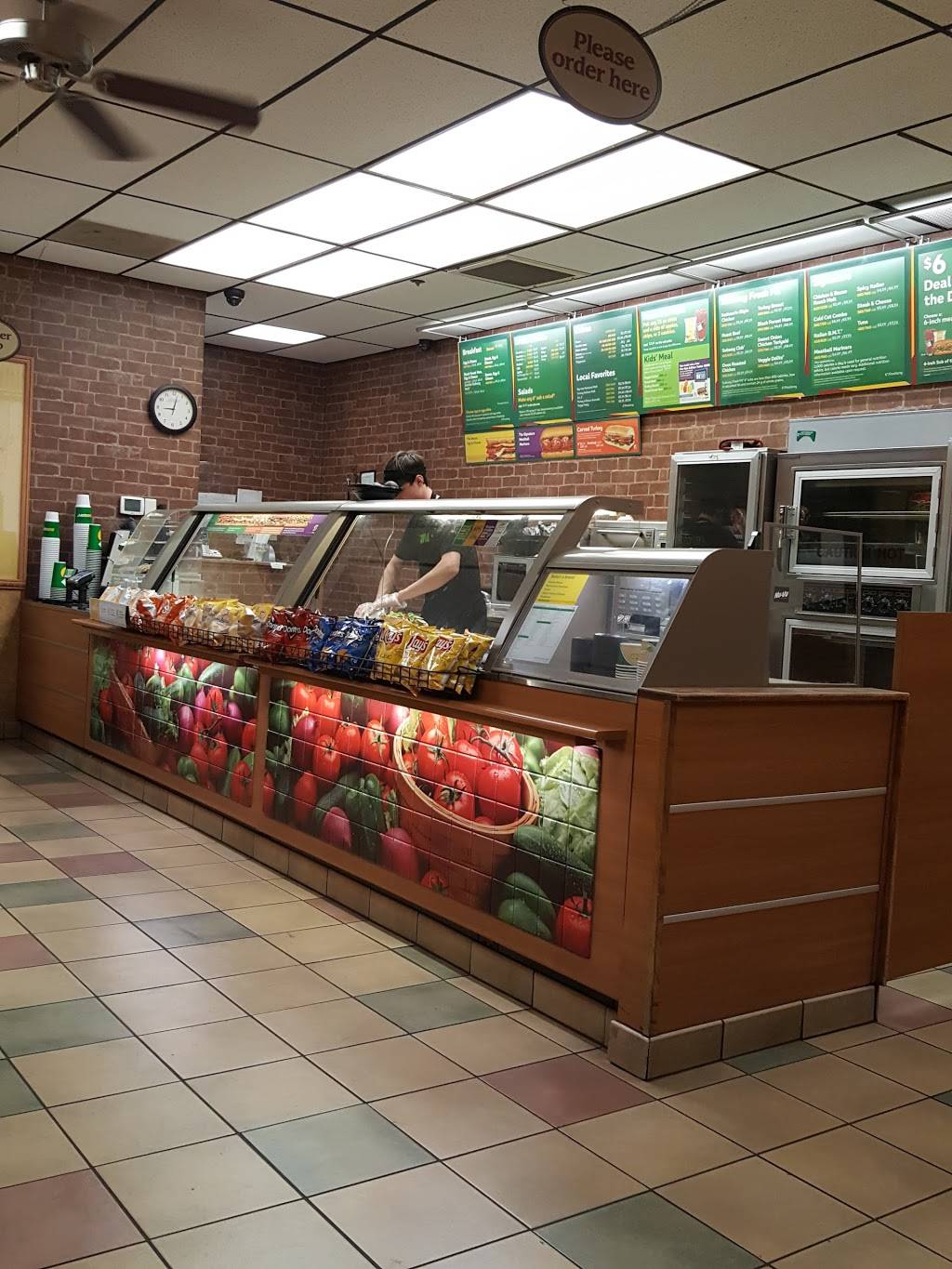 Subway | restaurant | 1947 E 20th St, Chico, CA 95928, USA | 5303435803 OR +1 530-343-5803