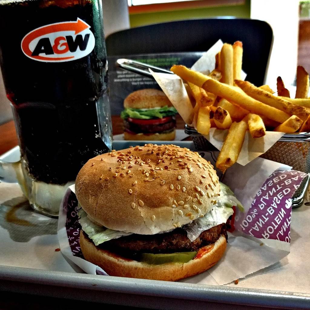 A&W Canada | restaurant | 1811 Walkers Line, Burlington, ON L7M 0H6, Canada | 2894275863 OR +1 289-427-5863