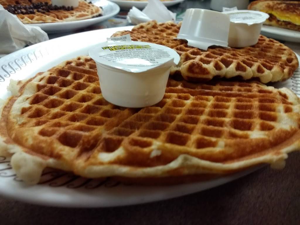 Waffle House | meal takeaway | 2555 Limestone Pkwy, Gainesville, GA 30501, USA | 6784507370 OR +1 678-450-7370