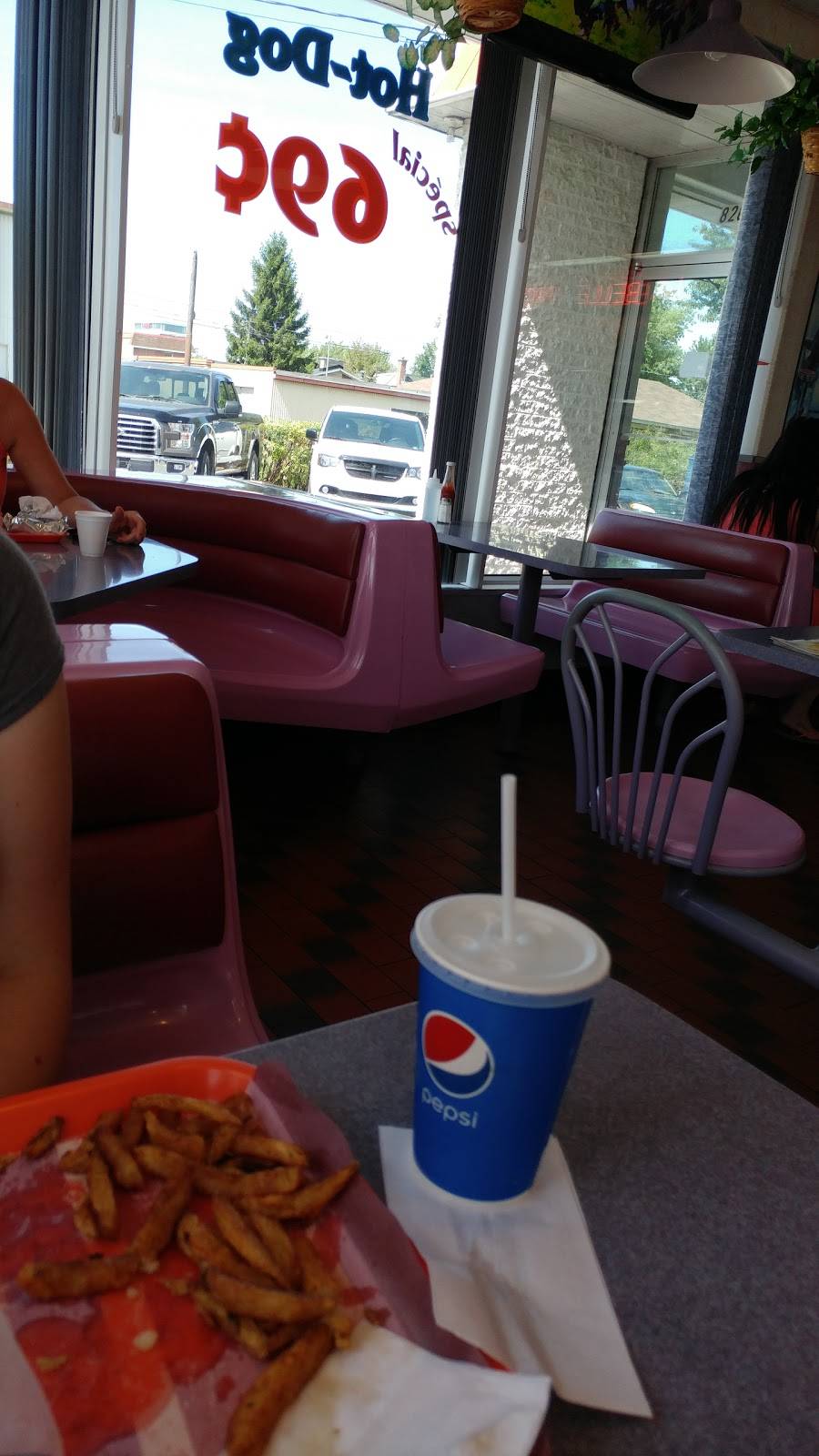 Restaurant la Belle Province | restaurant | 820 Boulevard Saint-Joseph, Drummondville, QC J2C 2C5, Canada | 8194723234 OR +1 819-472-3234