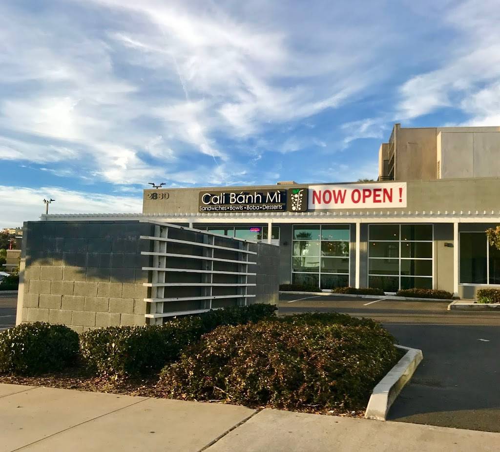 Cali Banh Mi | cafe | 2830 Garnet Ave #A, San Diego, CA 92109, USA | 8583526642 OR +1 858-352-6642