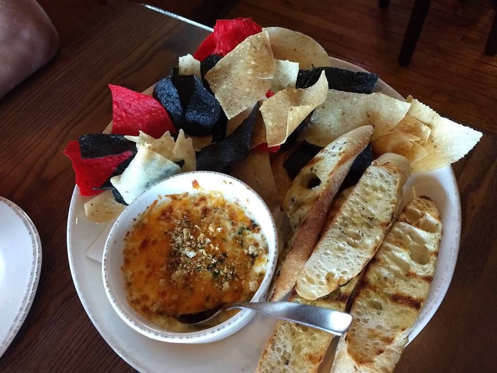 Grizzlys | restaurant | 4890 Golf Rd, Eau Claire, WI 54701, USA | 7158326481 OR +1 715-832-6481