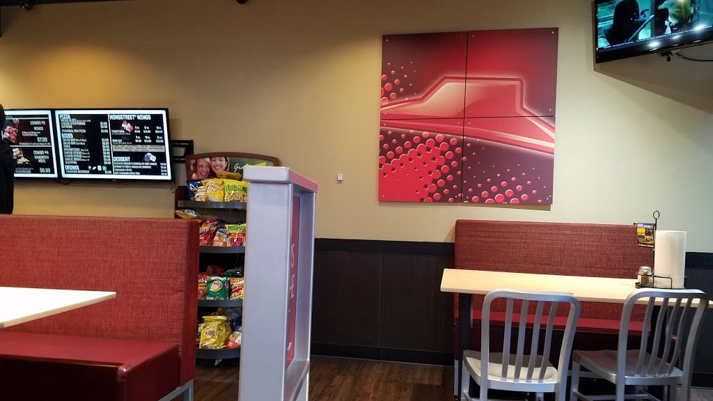 Pizza Hut | restaurant | 35 Walpole St #1-01, Stafford, VA 22554, USA | 5406594383 OR +1 540-659-4383