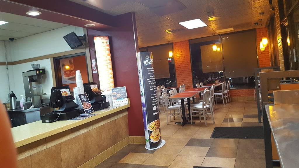 Jack in the Box | restaurant | 1415 E Colorado St, Pasadena, CA 91106, USA | 6267927076 OR +1 626-792-7076