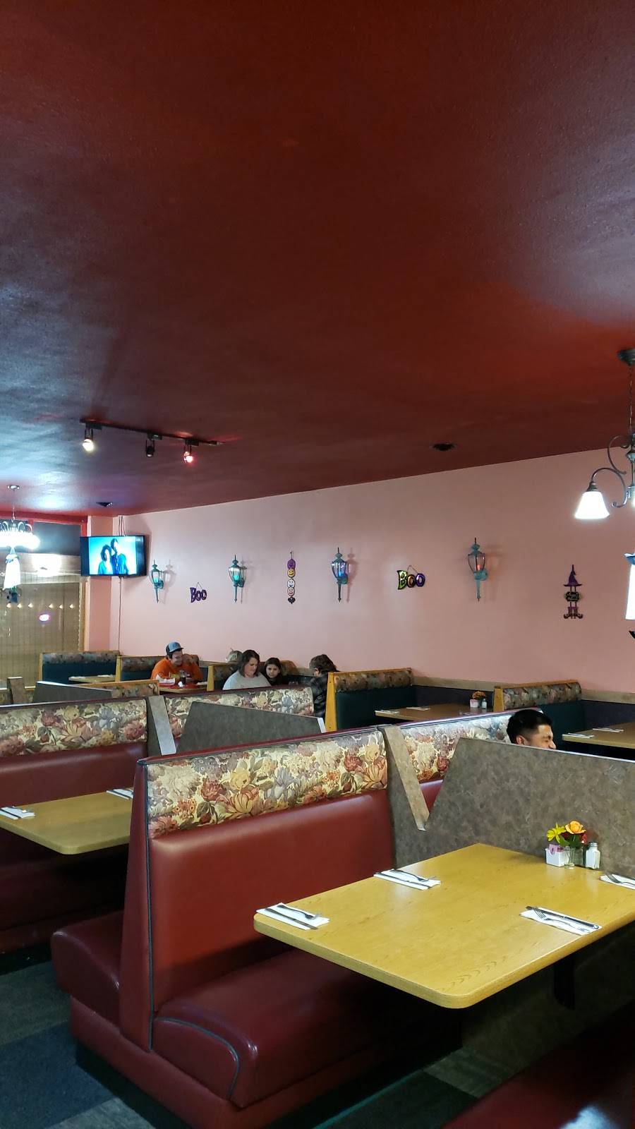 Nachos Mexican Restaurant | restaurant | 100 E State St, Mossyrock, WA 98564, USA | 3609833562 OR +1 360-983-3562