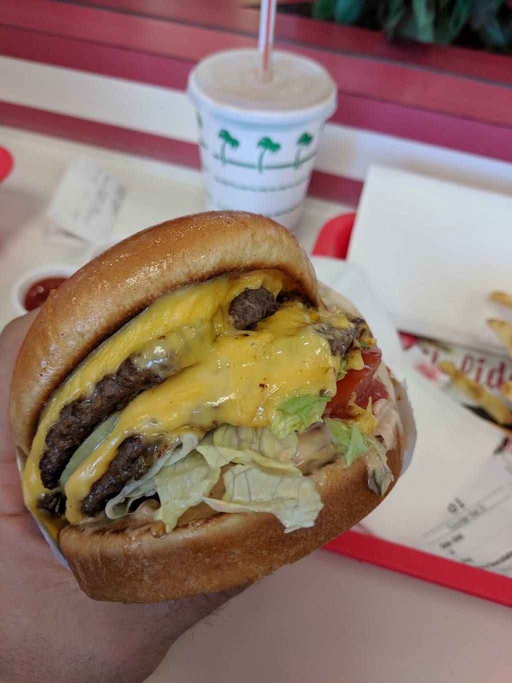 In-N-Out Burger | restaurant | 53 W El Camino Real, Mountain View, CA 94040, USA | 8007861000 OR +1 800-786-1000