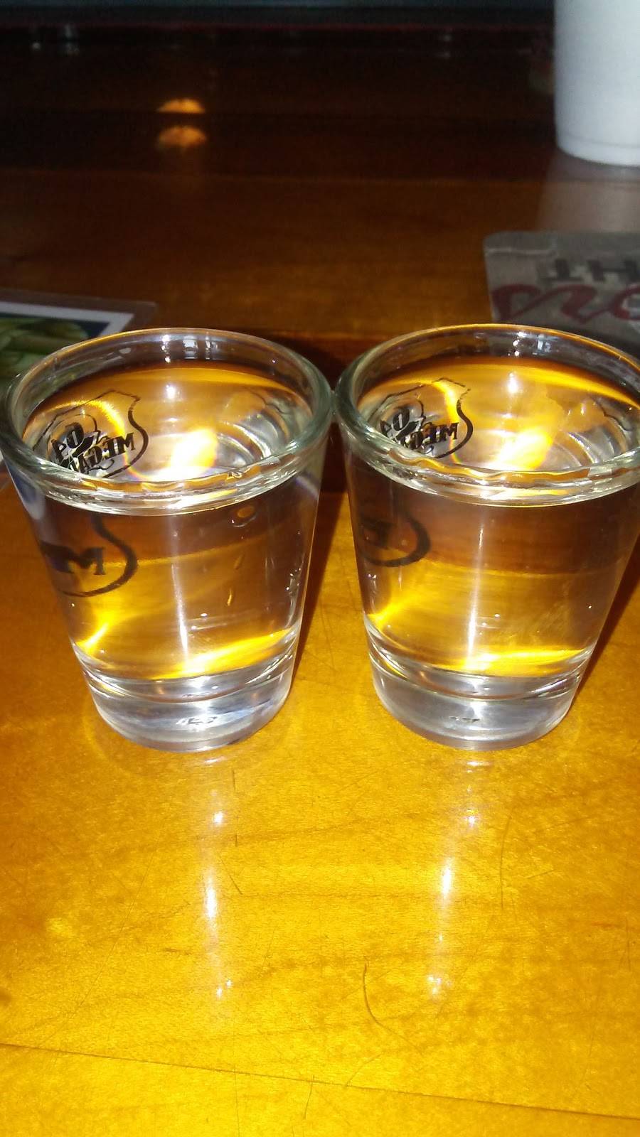 Barnacle Bills Rum & Raw Bar | restaurant | 405 8th Ave N, Myrtle Beach, SC 29577, USA | 8439459059 OR +1 843-945-9059