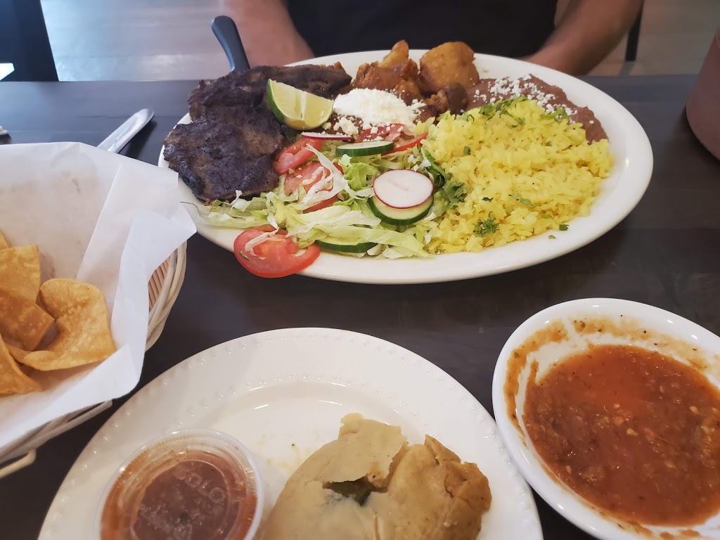 Dos Naciones Mexican and Salvadoran Cuisine | restaurant | 649 Congress St, Portland, ME 04101, USA | 2075360045 OR +1 207-536-0045