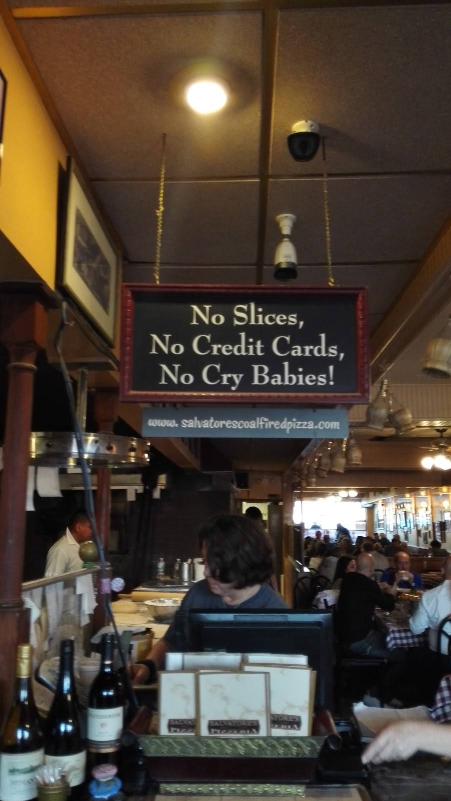 Salvatores Coal Oven Pizzeria | restaurant | 124 Shore Rd, Port Washington, NY 11050, USA | 5168838457 OR +1 516-883-8457