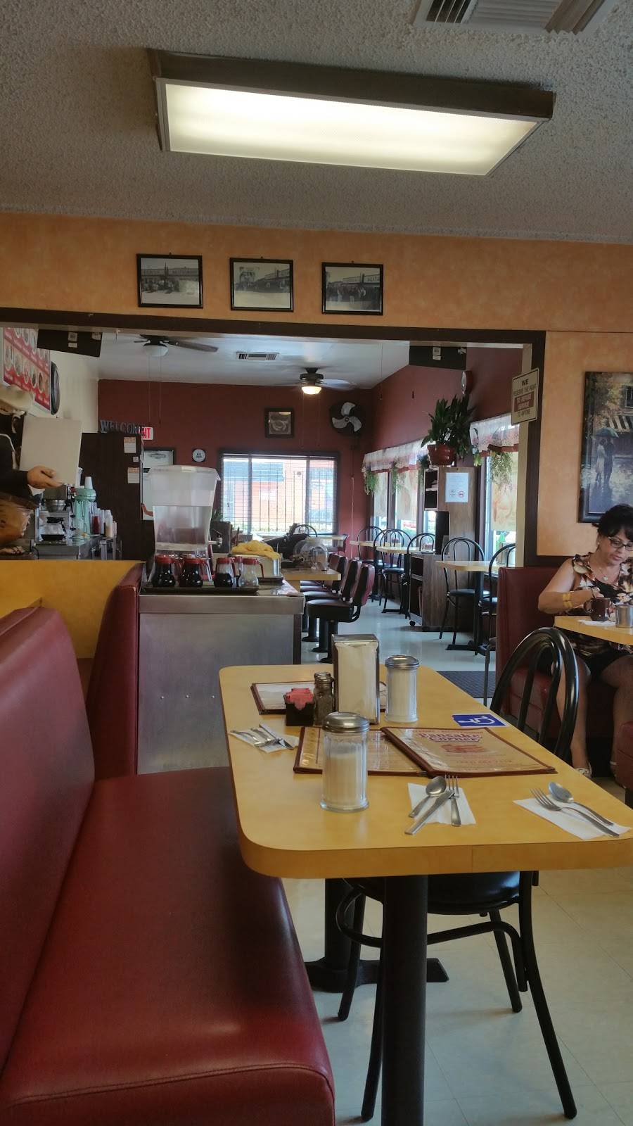 Pancake Corner | bakery | 8938 Atlantic Ave, South Gate, CA 90280, USA | 3235647112 OR +1 323-564-7112