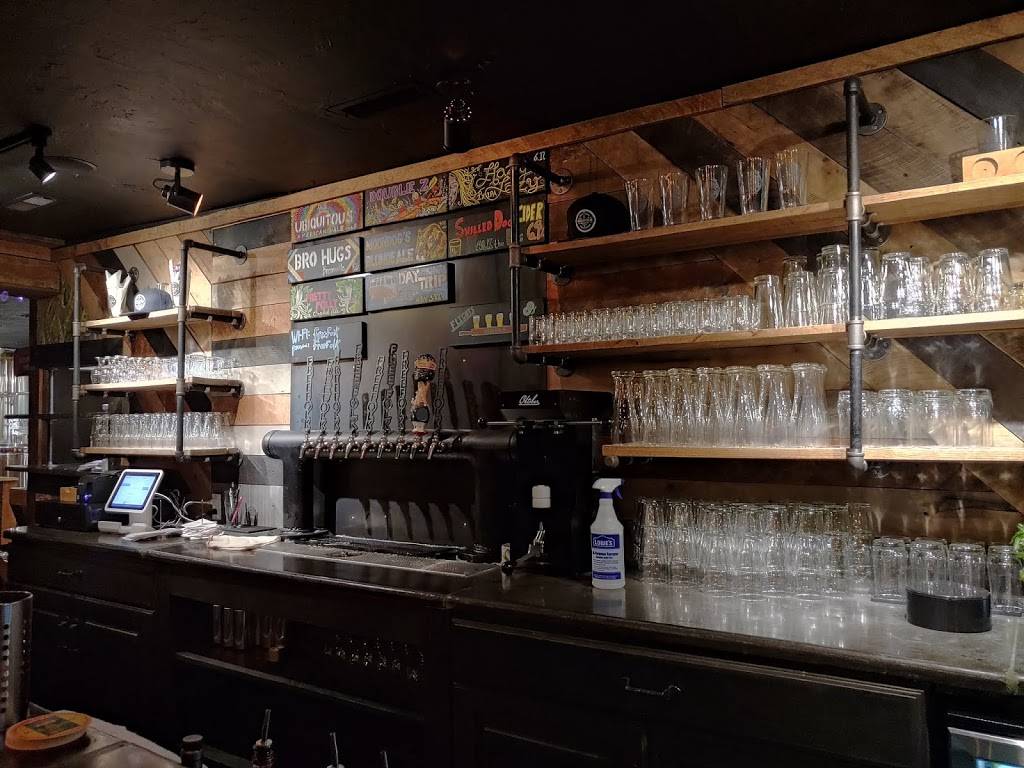 The Freefolk Brewery | restaurant | 1690 Court Street, Fayetteville, WV 25840, USA | 3049005238 OR +1 304-900-5238