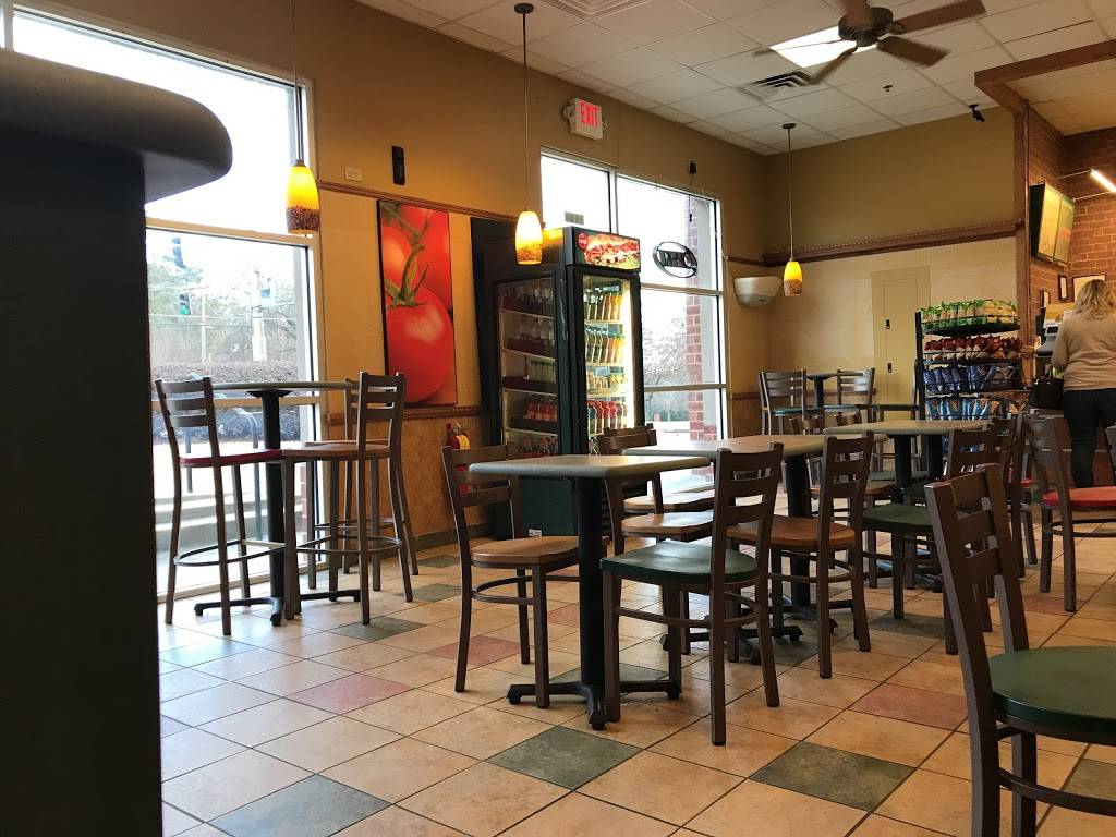 Subway | meal takeaway | 3535 Peachtree Rd, Atlanta, GA 30326, USA | 4045005125 OR +1 404-500-5125