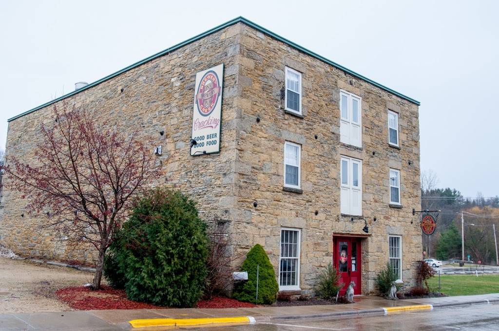 Brewery Creek Brewpub & Inn | restaurant | 23 Commerce St, Mineral Point, WI 53565, USA | 6089873298 OR +1 608-987-3298