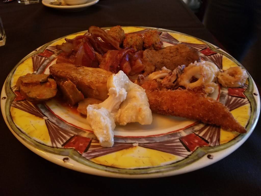 Giannis Cafe | restaurant | 18 W Station St, Palatine, IL 60067, USA | 8479911416 OR +1 847-991-1416