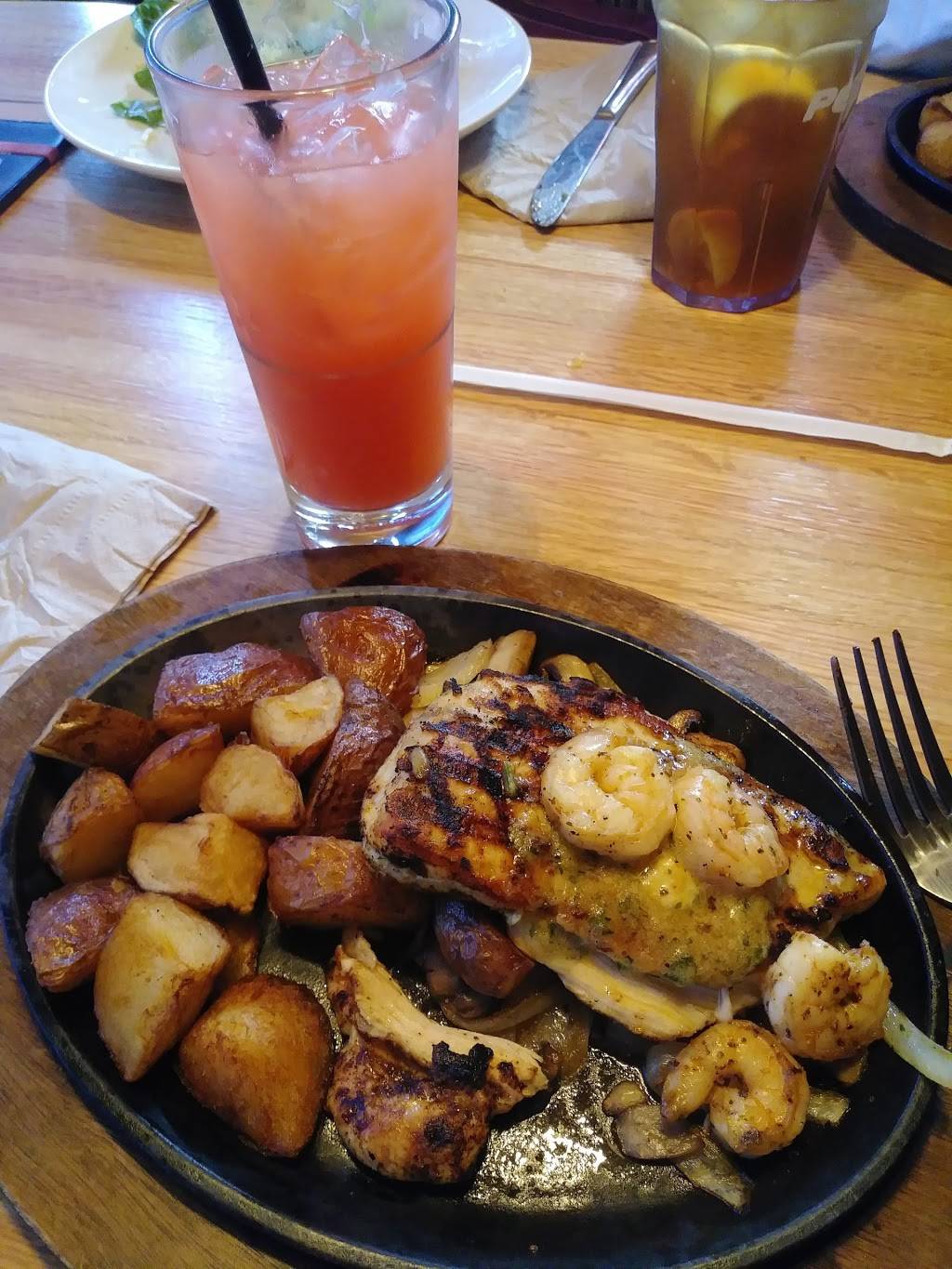 Applebees Grill + Bar | restaurant | 1005 W Eisenhower Pkwy, Ann Arbor, MI 48103, USA | 7347414851 OR +1 734-741-4851