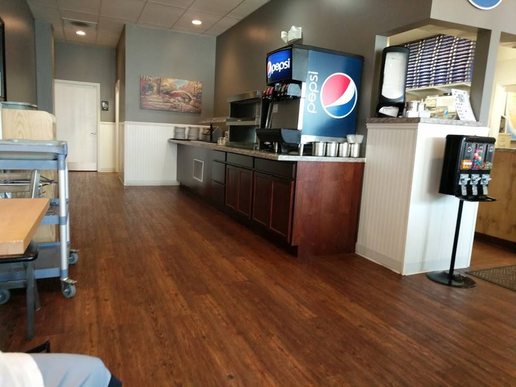 B C Pizza | restaurant | 930 S State St, Harbor Springs, MI 49740, USA | 2315262424 OR +1 231-526-2424