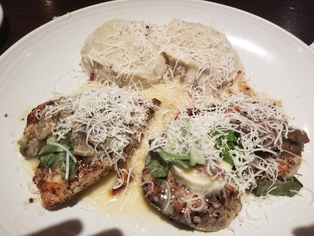 Carrabbas Italian Grill | restaurant | 931 N State Rd 434, Altamonte Springs, FL 32714, USA | 4077884222 OR +1 407-788-4222