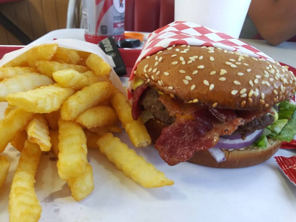 Super Burger Drive-In | restaurant | 1295 E Manning Ave, Reedley, CA 93654, USA | 5596430690 OR +1 559-643-0690