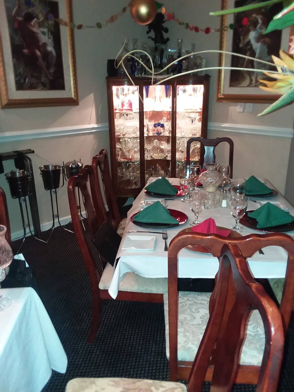 Luna Del Sol | restaurant | 143 Whitney Blvd & Below Apple Valley Mkt, Lake Lure, NC 28746, USA | 8286252007 OR +1 828-625-2007