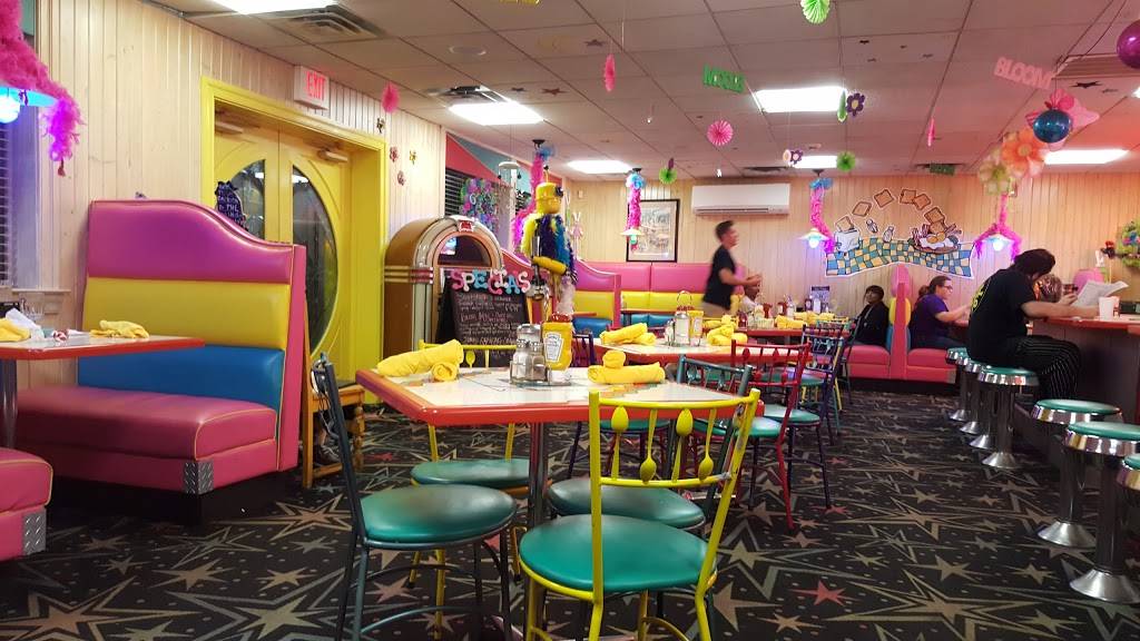 Poky Dot | restaurant | 1111 Fairmont Ave, Fairmont, WV 26554, USA | 3043663271 OR +1 304-366-3271