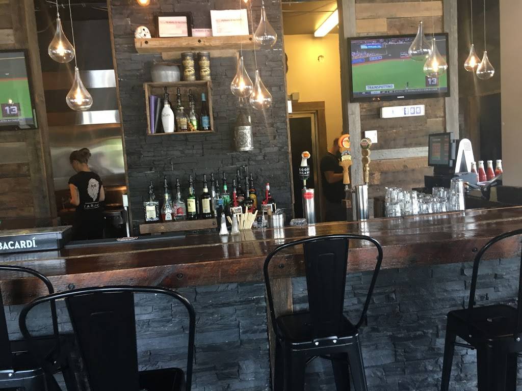 La plank | restaurant | 268 Rue Richelieu, Saint-Jean-sur-Richelieu, QC J3B 6X8, Canada | 5793623332 OR +1 579-362-3332