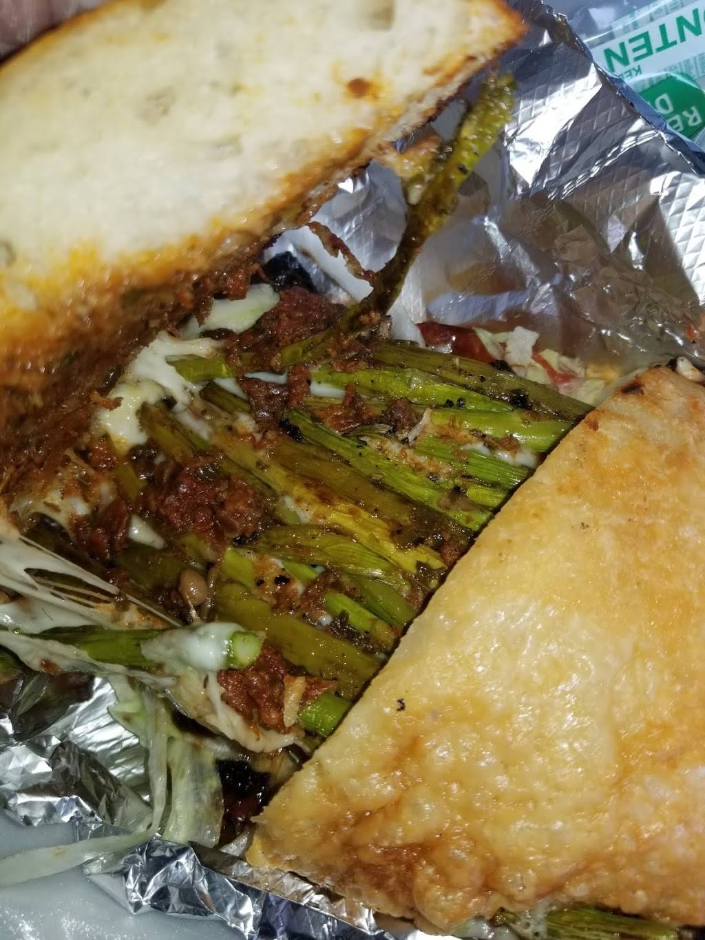 Family Deli | restaurant | 3400 South Park Rd, Bethel Park, PA 15102, USA | 4128359939 OR +1 412-835-9939