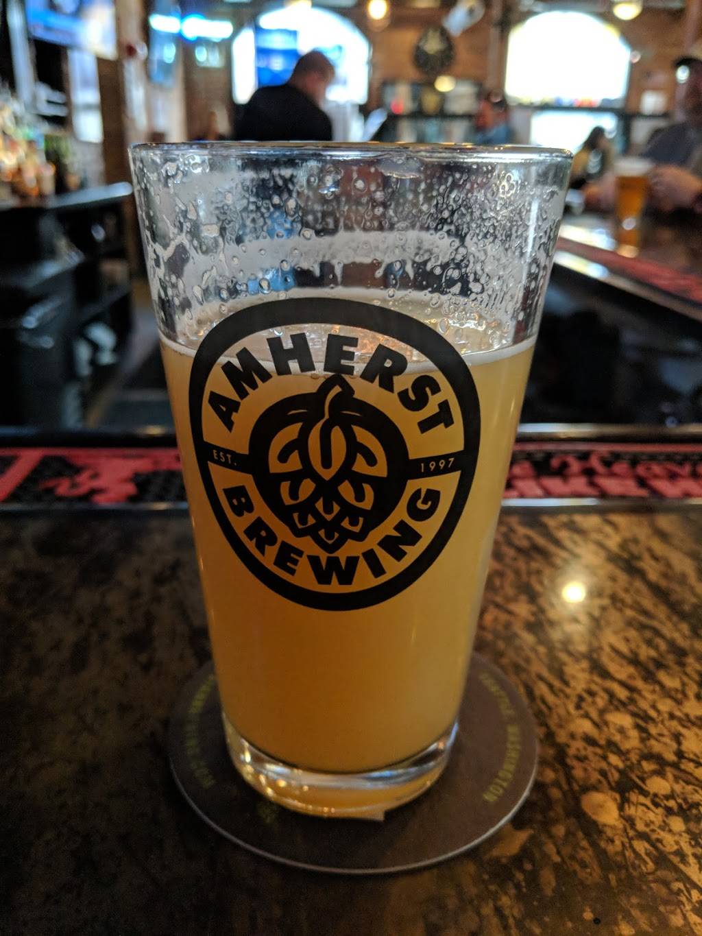 Hangar Pub & Grill Westfield | restaurant | 29 School St, Westfield, MA 01085, USA | 4135629450 OR +1 413-562-9450