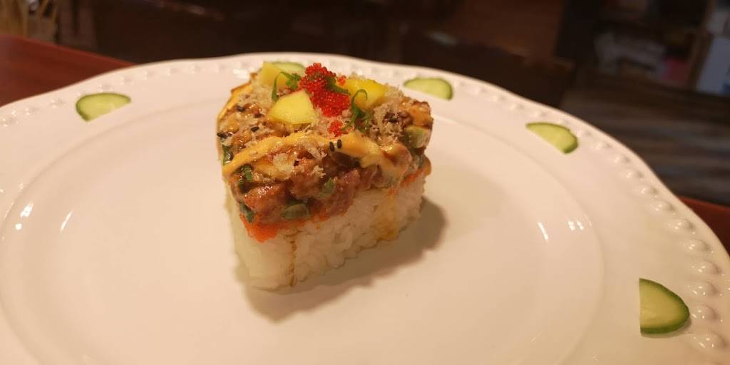 528 Asian Bistro | restaurant | 5405, 709 W Parkwood Ave, Friendswood, TX 77546, USA | 2819928881 OR +1 281-992-8881