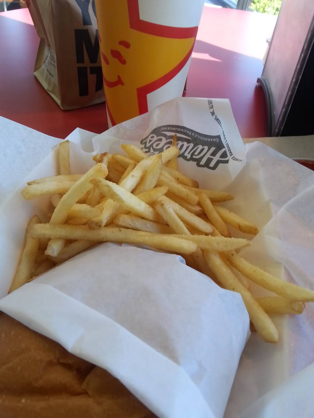 Hardees | restaurant | 127 Cumberland Trace Rd, Bowling Green, KY 42103, USA | 2707813663 OR +1 270-781-3663