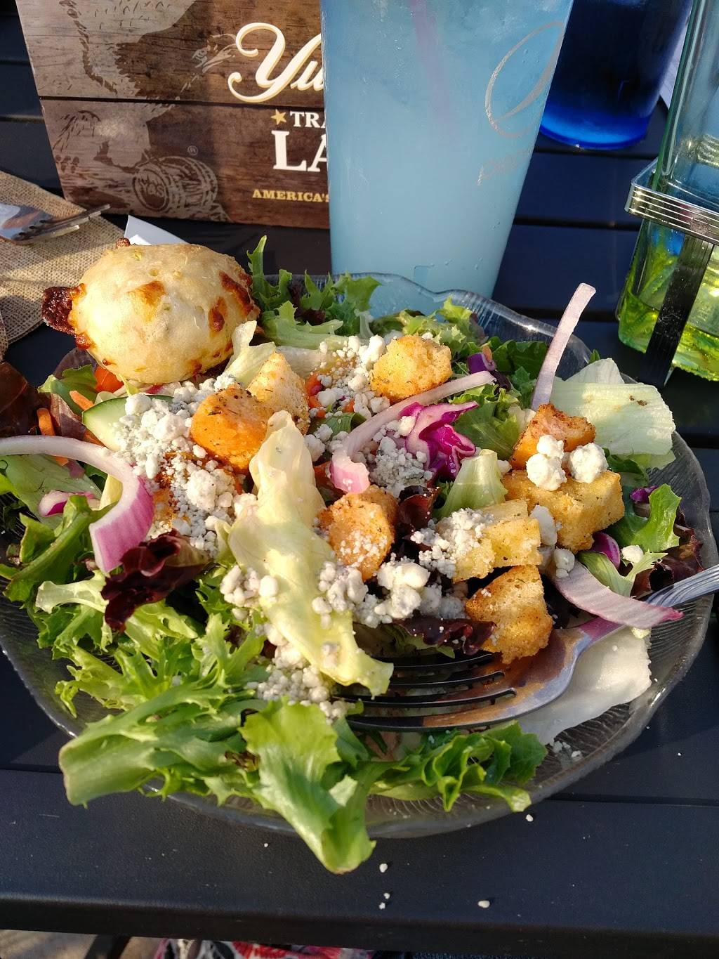 Colony Pub & Grille | restaurant | 2670 W 8th St, Erie, PA 16505, USA | 8148382162 OR +1 814-838-2162