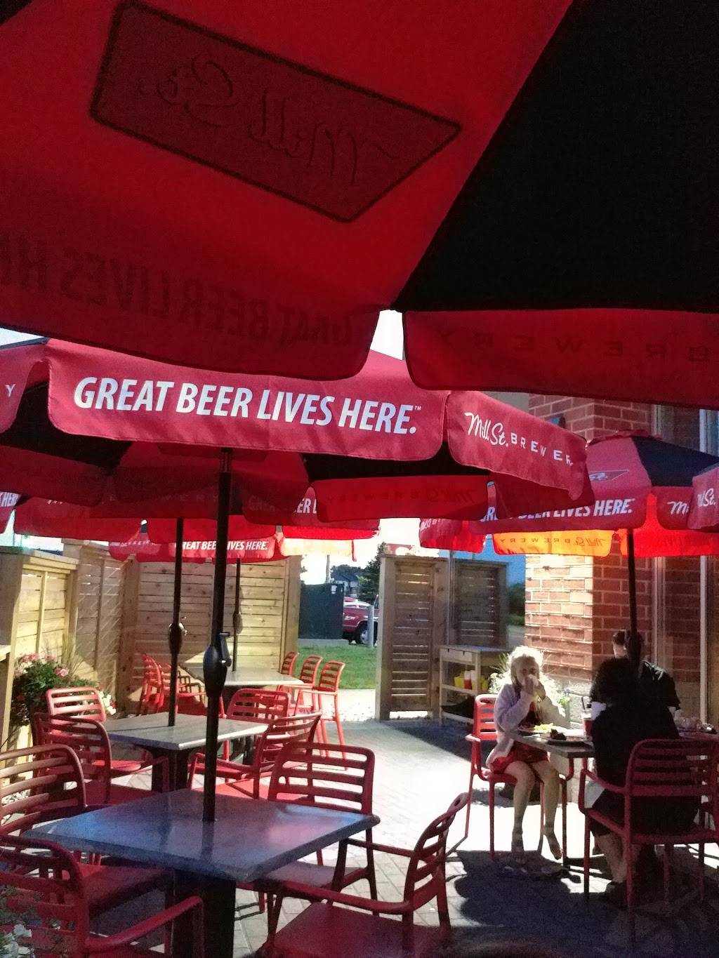 Broadway Bar & Grill | restaurant | 665 Earl Armstrong Rd, Gloucester, ON K1V 2G2, Canada | 6138229147 OR +1 613-822-9147