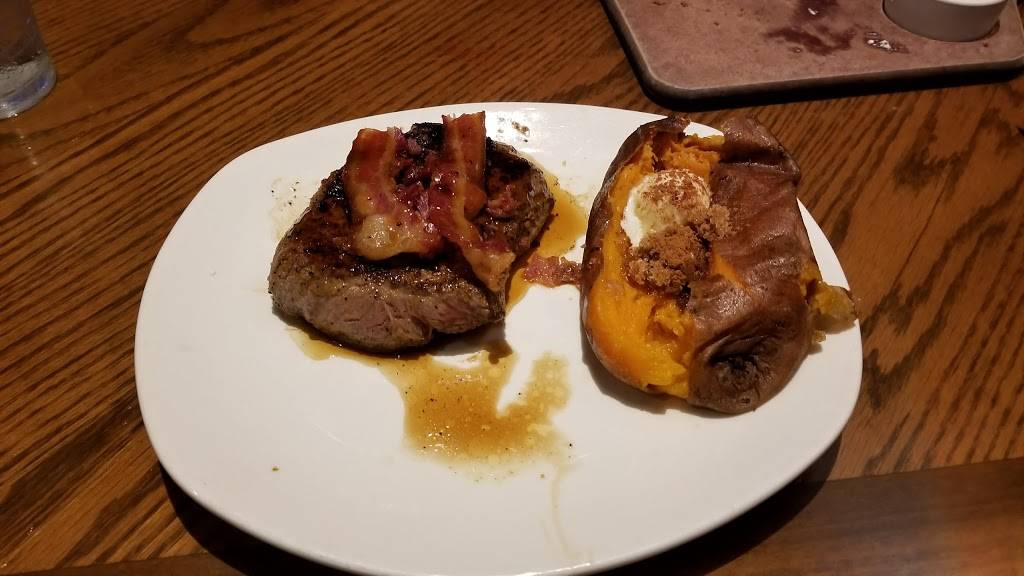 Outback Steakhouse | restaurant | 45 Plaza Dr, Palm Coast, FL 32137, USA | 3864466280 OR +1 386-446-6280