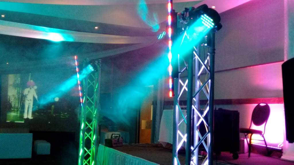 Mariscos La Pulmonia | restaurant | Oscar Baylón Chacón 71, Desarrollo Urbanoejido Matamoros, Tijuana, B.C., Mexico | 016645685889 OR +52 664 568 5889