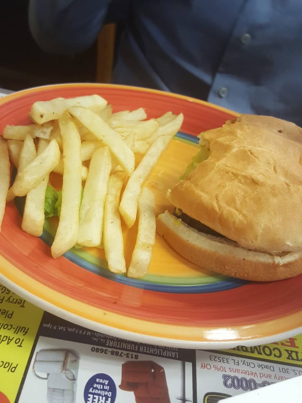 Country Kitchen | restaurant | 14127 US-98 BYP, Dade City, FL 33525, USA | 3525675989 OR +1 352-567-5989