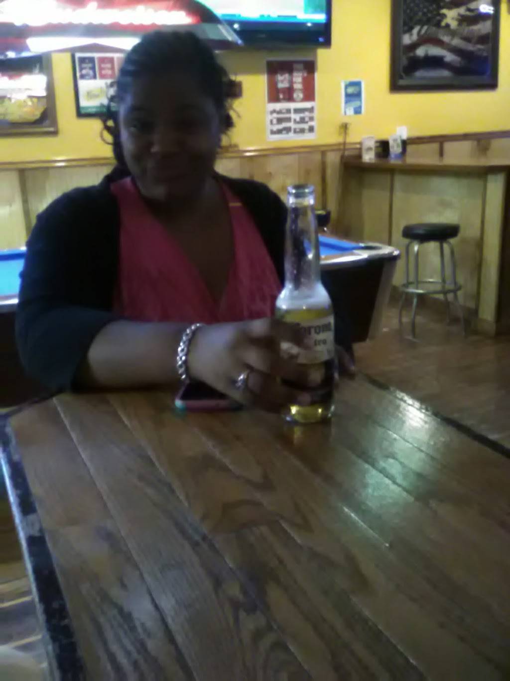 A Bica Bar And Grill | restaurant | 278 Main St, Indian Orchard, MA 01151, USA | 4135432379 OR +1 413-543-2379