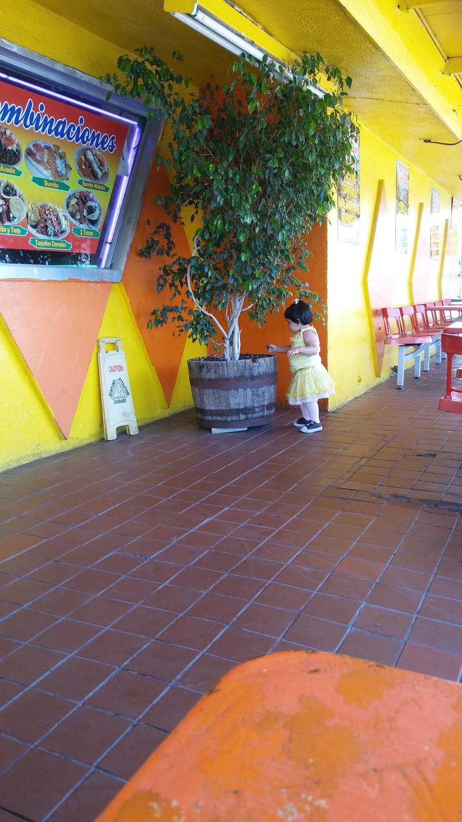 El Indio Azteca | restaurant | 4240, 19247 Roscoe Blvd, Northridge, CA 91324, USA | 8188859686 OR +1 818-885-9686