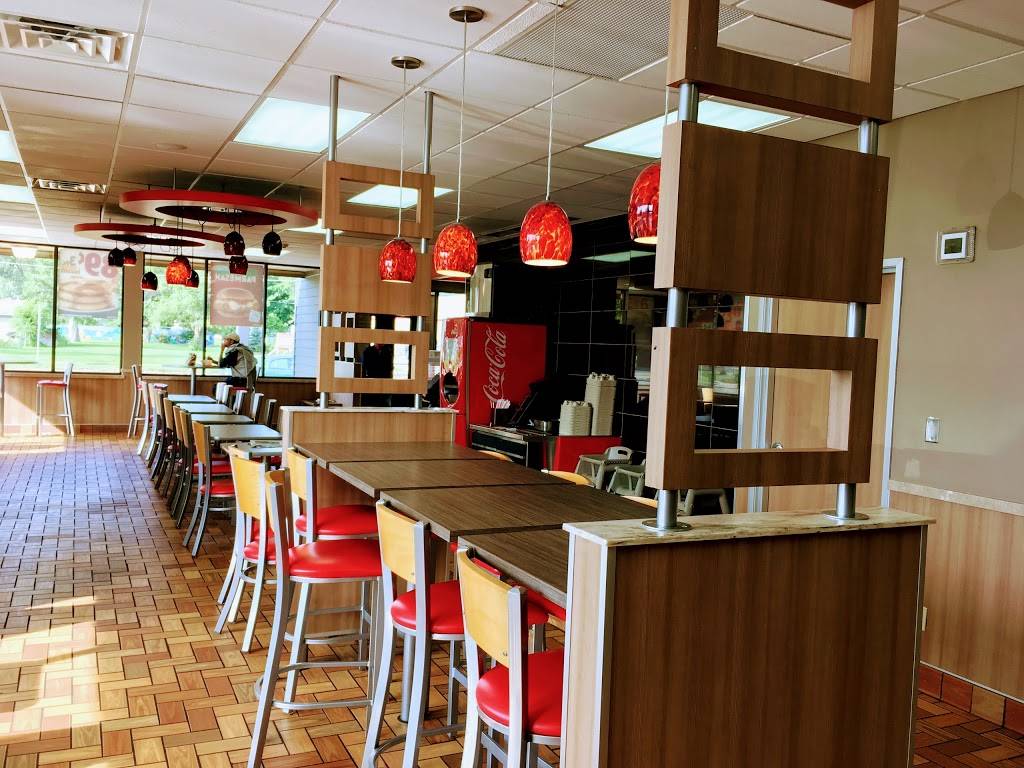 Burger King | restaurant | 209 E Norris Dr, Ottawa, IL 61350, USA | 8154334732 OR +1 815-433-4732