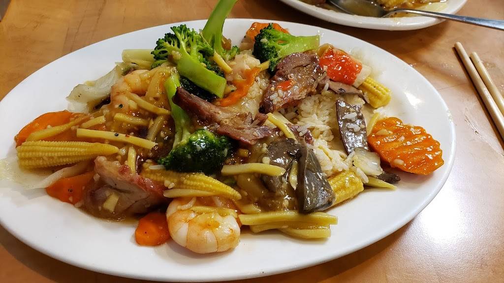 Restaurant BBQ Thaison | restaurant | 7093 Rue Saint-Denis, Montréal, QC H2S 2S5, Canada | 5149481930 OR +1 514-948-1930