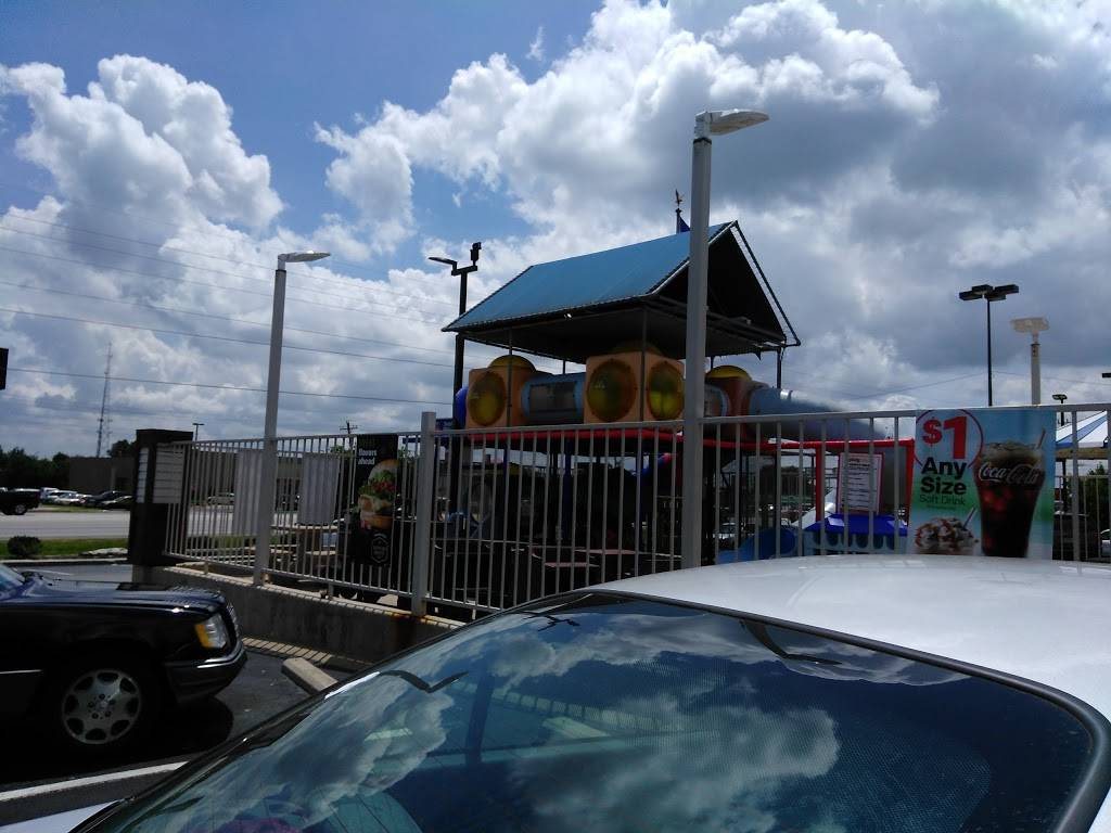 McDonalds | cafe | 4101 S Campbell Ave, Springfield, MO 65807, USA | 4178874101 OR +1 417-887-4101