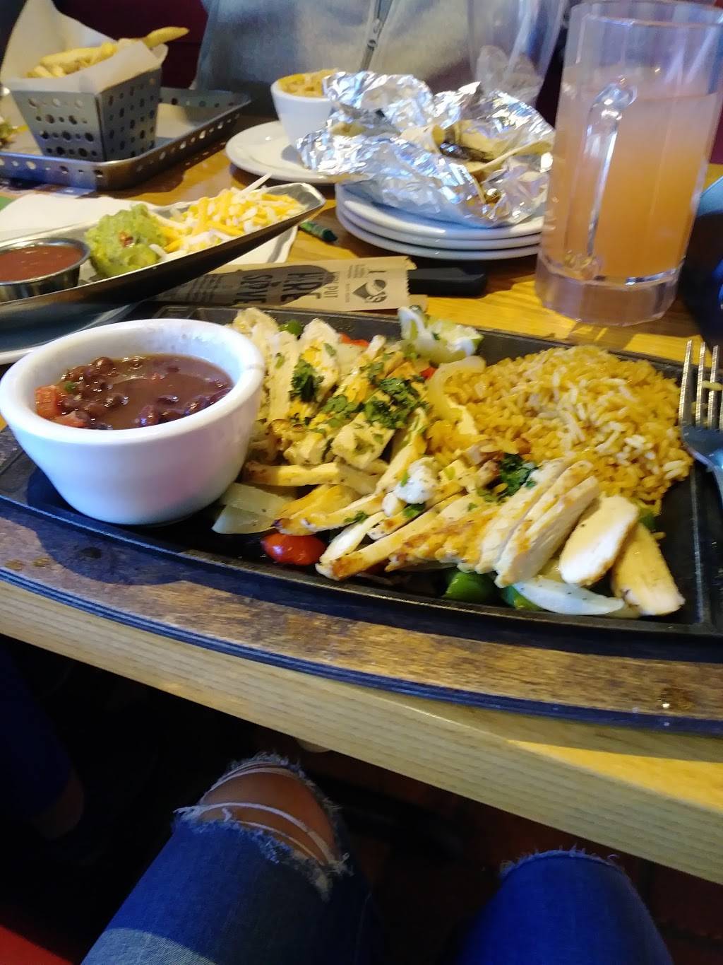 Chilis Grill & Bar | meal takeaway | 8302 Pineville-Matthews Rd, Charlotte, NC 28226, USA | 7045436265 OR +1 704-543-6265