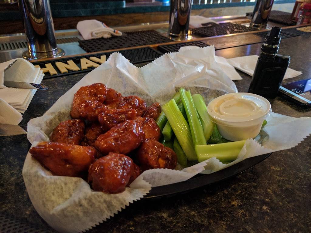 Slim & Chubbys Bar & Grill | restaurant | 15024 Puritas Ave, Cleveland, OH 44135, USA | 2166717167 OR +1 216-671-7167