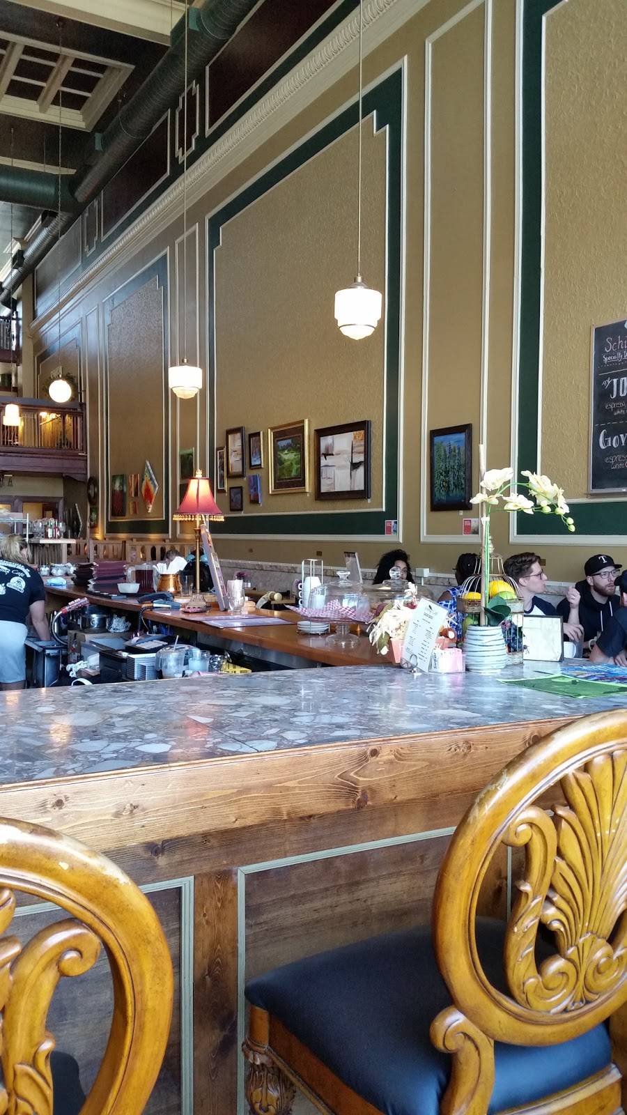 Schiraz | restaurant | 27 S Central Park, Jacksonville, IL 62650, USA | 2172430550 OR +1 217-243-0550