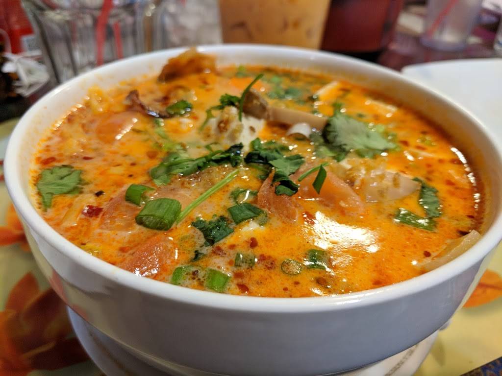 Papaya Bay | restaurant | 575 W Ramsey St, Banning, CA 92220, USA | 9519223538 OR +1 951-922-3538