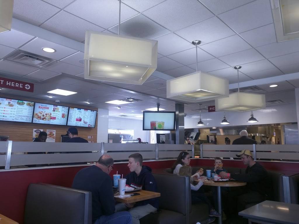 Wendys | restaurant | 1340 Springfield St, Feeding Hills, MA 01030, USA | 4132766488 OR +1 413-276-6488